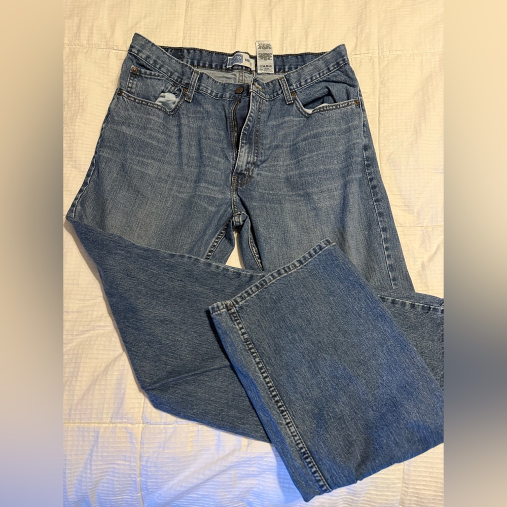 Men’s Signature Blue Bootcut Levi Jeans